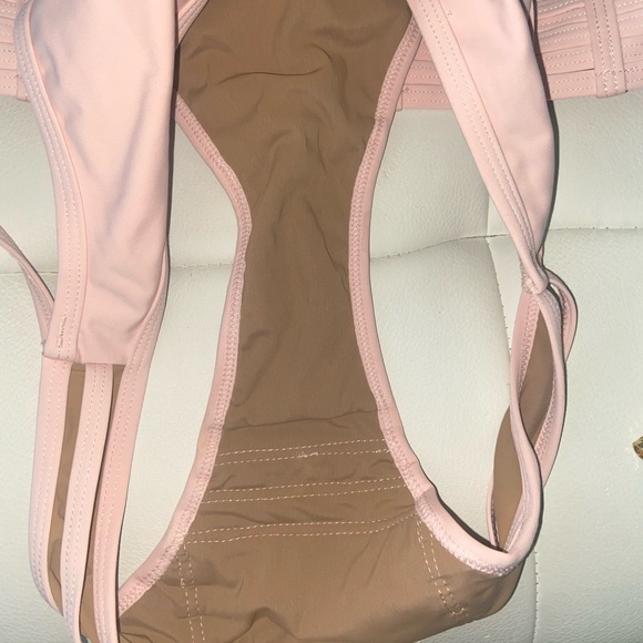 Beach Bunny Endless Summer Set - Picture 5 of 10